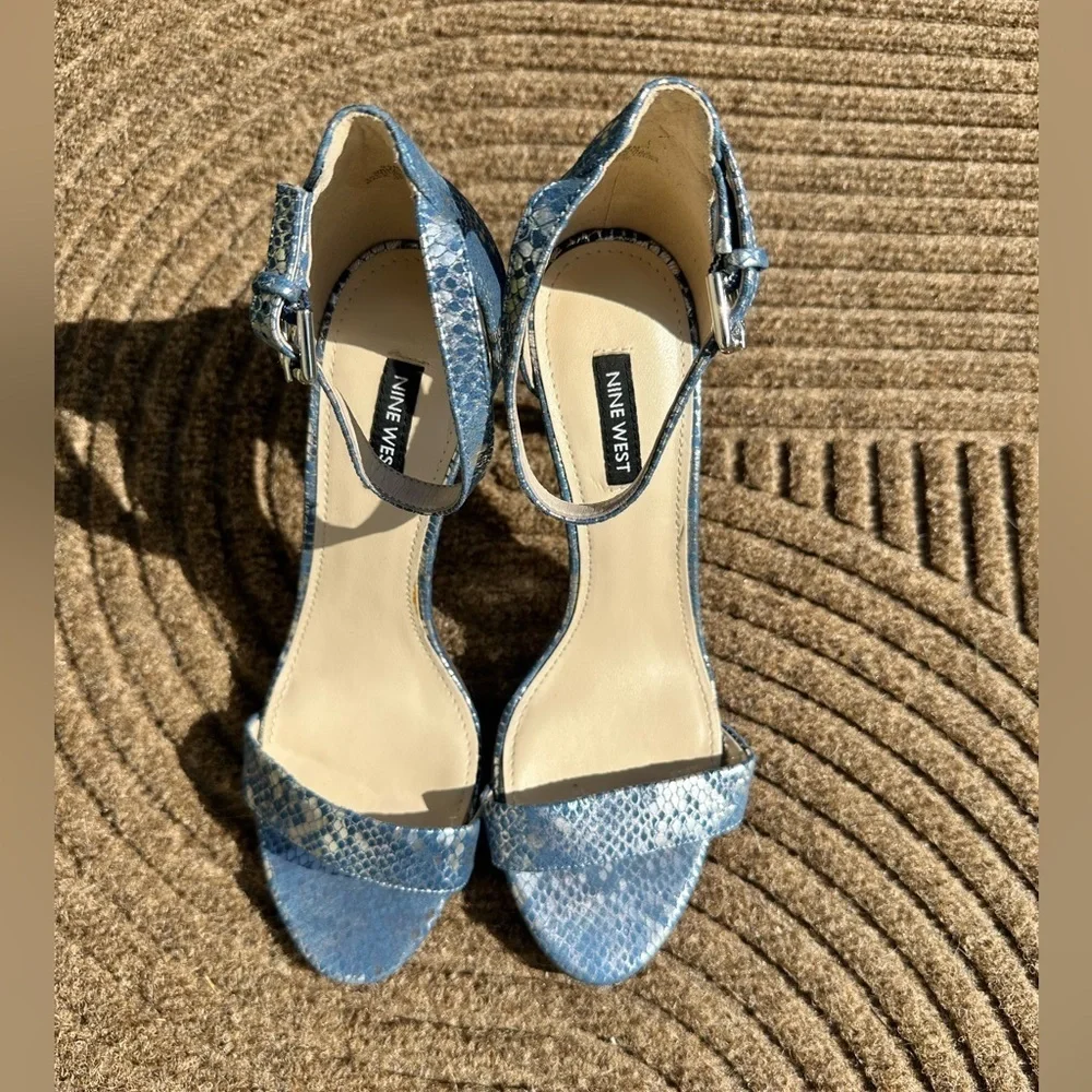 Nine‎ West Blue Snakeskin Ankle Strap Heels Festival Mermaid Size 9.5 Party Wear